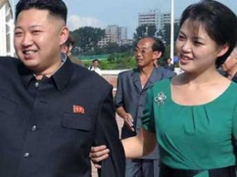 Беременная первая леди Северной Кореи вышла в свет