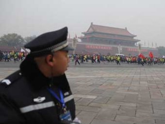 В Китае мужчина отомстил обществу, протаранив на машине 23 школьника