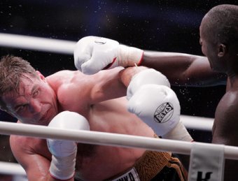 Маскаев триумфально вернулся на ринг, нокаутировав Бека