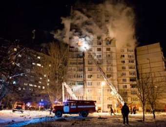 Взрыв в харьковской многоэтажке: мать выбросилась из окна с двумя детьми