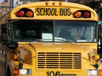 В Америке 12-летняя девочка остановила неуправляемый автобус