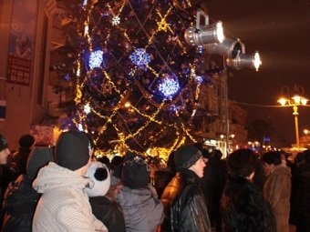 На Украине машина врезалась в толпу людей, празднующих Новый год
