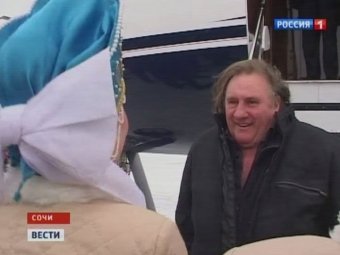 "Яблоко": Депардье подарили дом за счет десятков обворованных мордовских семей