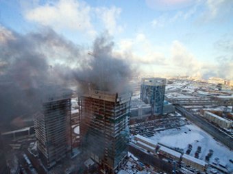 В Москве загорелась крыша небоскреба "Москва-Сити"