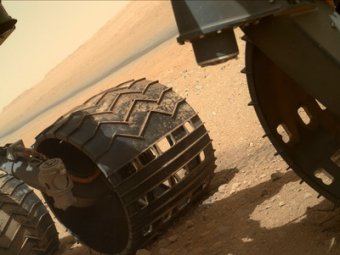 Марсоход Curiosity заснял загадочный "марсианский цветок"