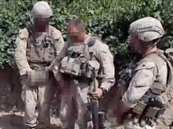 Еще двух американских морпехов обвинили в глумлении над телами афганцев