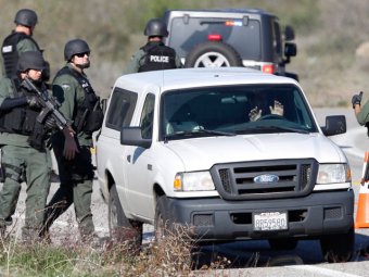 В США спецназ штурмом ликвидировал "охотника за полицейскими"