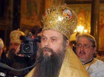 В Болгарии митрополит пожертвовал свой Rolex для оплаты счетов храма