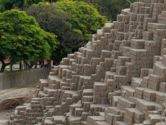 В мексиканской пирамиде Солнца найдена скульптура самого древнего бога индейцев