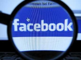 Роскомнадзор пригрозил заблокировать в России Facebook