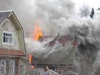 Три ребенка и двое взрослых стали жертвами пожара в Челябинской области