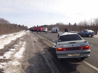 Крупную аварию под Череповцом, где погибли 6 человек, спровоцировал полицейский