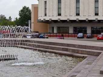 В Москве приезжий из Дагестана изнасиловал школьницу прямо в сквере у фонтана