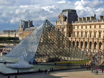 В Париже из-за карманников закрылся Лувр