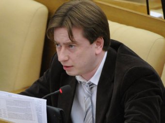 Депутат Бурматов обвинил министра Ливанова в "крышевании" подпольного казино