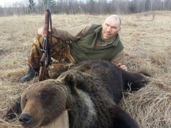 Прокуратура проверяет законность охоты на медведя Николая Валуева