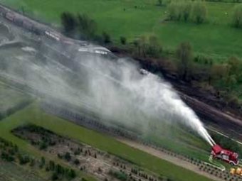 В Бельгии по вине лихача-машиниста взорвался поезд с цианидом: 2 погибли, 49 ранены