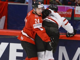 ЧМ по хоккею 2013: Швейцария сенсационно обыграла Канаду