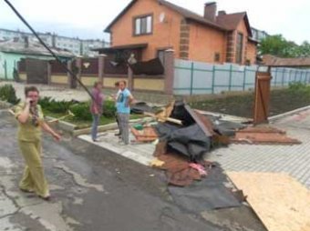 Ураган в Тульской области разрушил 213 зданий (ВИДЕО)