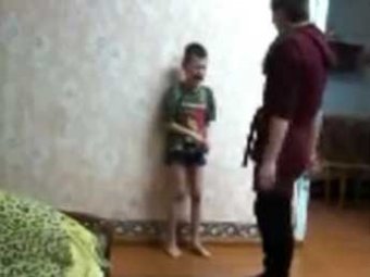 В Амурском детдоме воспитанницы издевались над малышами на камеру