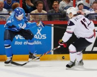 ЧМ по хоккею 2013: США обыграли Финляндию, Швейцария разгромила Словению