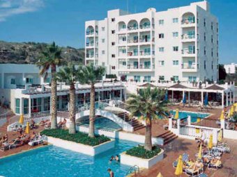 В бассейне кипрского отеля утонула 6-летняя российская девочка