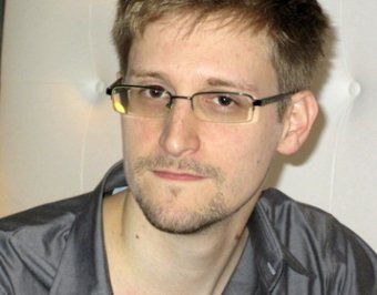 Путин признал: экс-агент ЦРУ Сноуден - в Москве. Но США его не выдадут