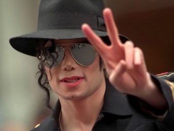 Эксперты: Майкл Джексон мог умереть от тяжелейшей двухмесячной бессоницы