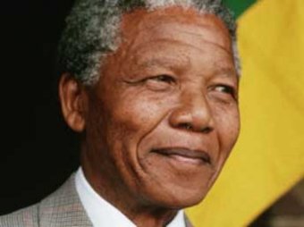 Экс-президент ЮАР Нельсон Мандела попал в больницу в критическом состоянии
