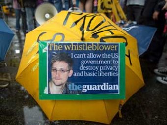 В СМИ попал транзитный документ, якобы выданный Эквадором Сноудену