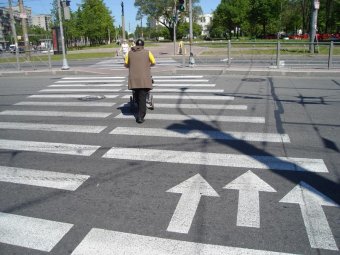 В Новосибирске водитель Lexus убил пенсионера за медленный переход дороги