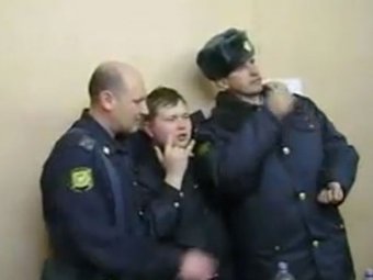 В Ярославле уволили полицейских, которые пели гимн в пьяном виде