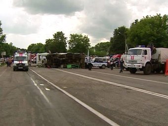 В новой Москве автобус столкнулся с КАМАЗом: 18 погибших
