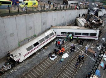 Страшная железнодорожная катастфрофа в Испании: 77 погибших (ФОТО, ВИДЕО)