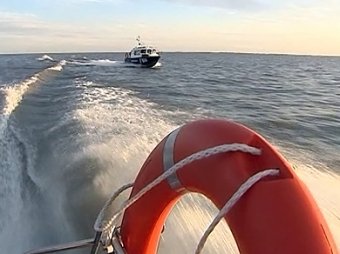 Российские пограничники потопили лодку с украинскими моряками