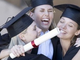 СМИ: единороссы намерены вернуть обязательное распределение выпускников вузов