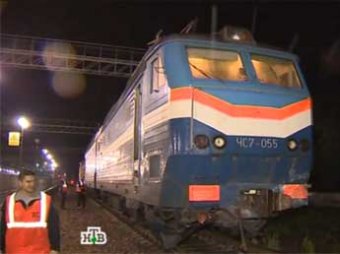 Поезд "Москва — Вильнюс" протаранил Audi на переезде в Подмосковье: две жертвы