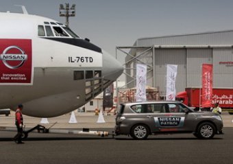 Nissan Patrol установил рекорд, сумев отбуксировать самолет Ил-76