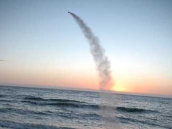 Шойгу доложил Путину о запуске баллистических ракет в Средиземном море