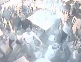 Усмиряя массовую драку в баре полицейские Ангарска применили оружие