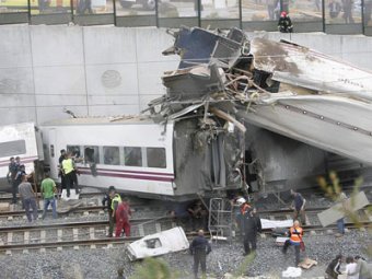 Опубликована запись телефонного разговора машиниста разбившегося в Испании поезда