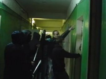 Общежитие мигрантов в Капотне пытались взять штурмом со стрельбой