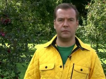 Медведев отдал свою зарплату жертвам паводка на Дальнем Востоке