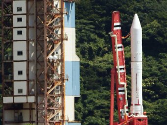 Япония запустила в космос ракету-носитель "Эпсилон"