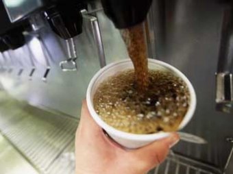 Ученые: "газированный кофеин" тормозит развитие мозга у подростков