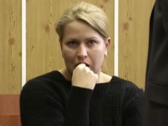 СМИ: с возвращением Сердюкова к жене его протеже Васильева станет более разговорчивой