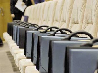 СМИ предрекли отставку восьми губернаторов, назначенных Медведевым