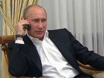 Песков рассказал, почему Путин и Медведев не боятся прослушки АНБ США