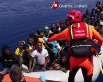 У берегов Италии затонуло судно с мигрантами: 82 погибших