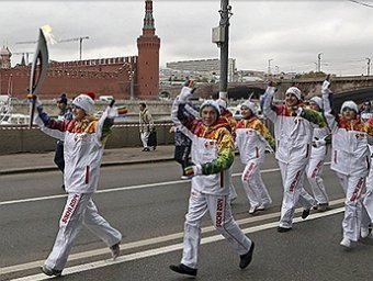 Олимпийский огонь погас дважды с момента старта эстафеты